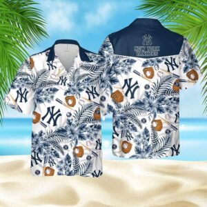 New York Yankees Classic Catch Hawaiian Shirt New York Yankees Classic Catch Hawaiian Shirt