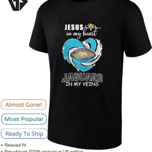 Jaguars Jesus In My Heart Jacksonville Jaguars In My Veins Diamond Heart Shape T-Shirt