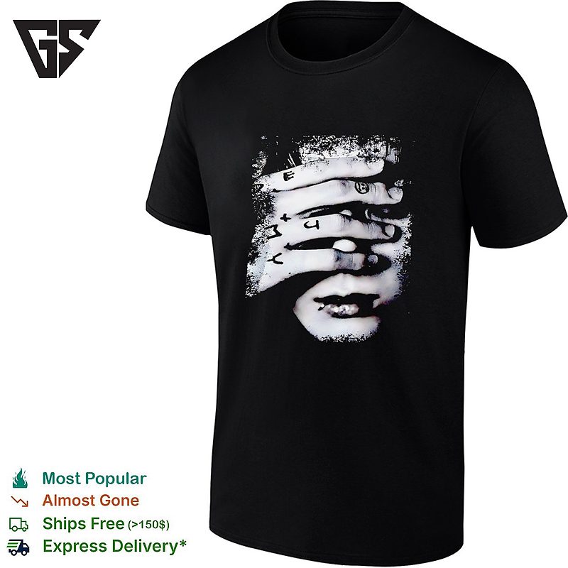 Jungkook Hand Covering The Face Of Bts Art T-Shirt Jungkook Hand Covering The Face Of Bts Art T-Shirt