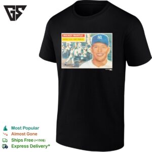 Mickey Mantle Outfield New York Yankees 1956 Topps Baseball T-Shirt