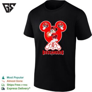 Tampa Bay Buccaneers Mickey Mouse Love Heart T-Shirt