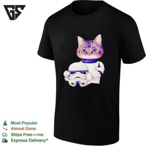 Cat Holding Stormtroope Helmet Star Wars Funny T-Shirt