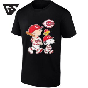 Woodstock Charlie Brown And Snoopy Cincinnati Reds Baseball T-Shirt